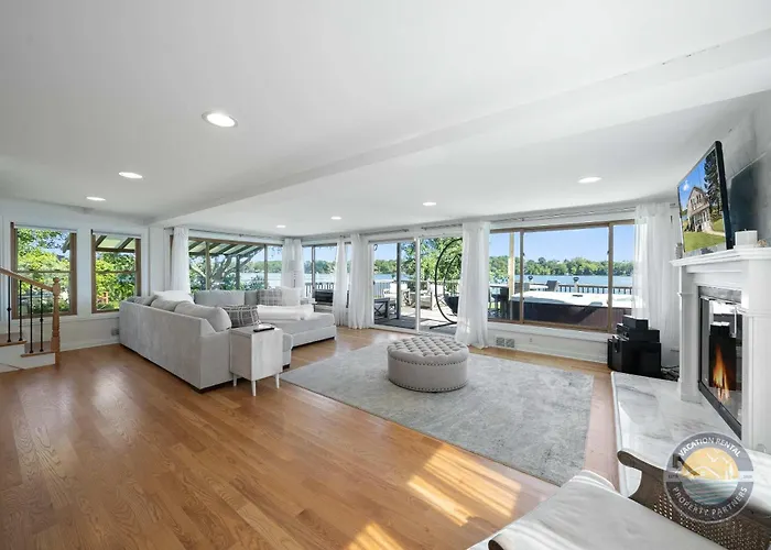 Cross Retreat With Hot Tub & Stunning Views